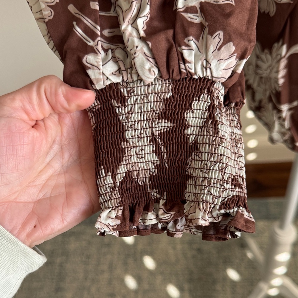 Entro Chocolate Floral Ruffle Blouse - Picture 4 of 10